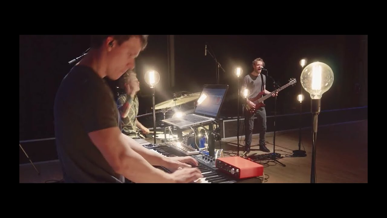 VOLA - Your Mind Is A Helpless Dreamer (live session in Copenhagen)