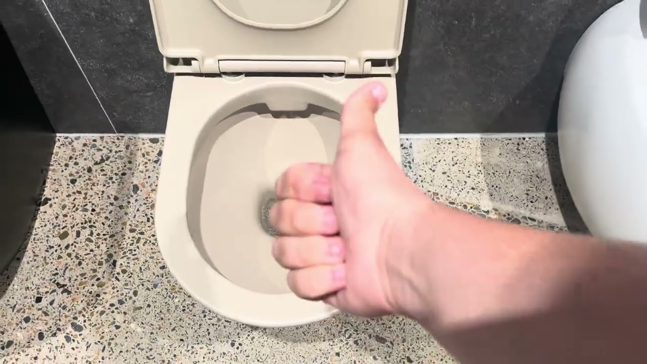 Six working display toilets at Fienza Experience Centre Fortitude Valley