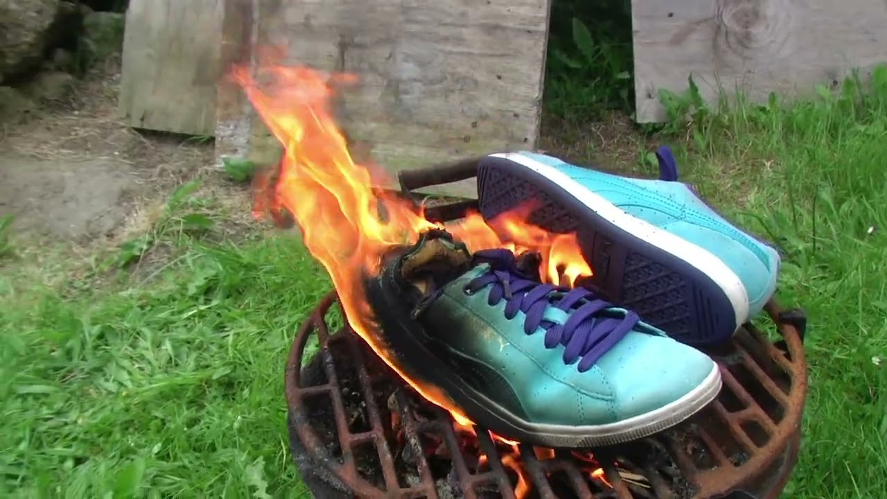 Puma Basket Classic XXI burn down