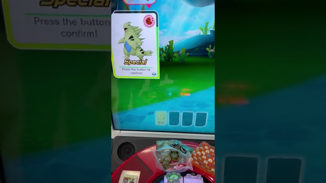 Pokémon Gaole singapore | Special Tyranitar customise keychain