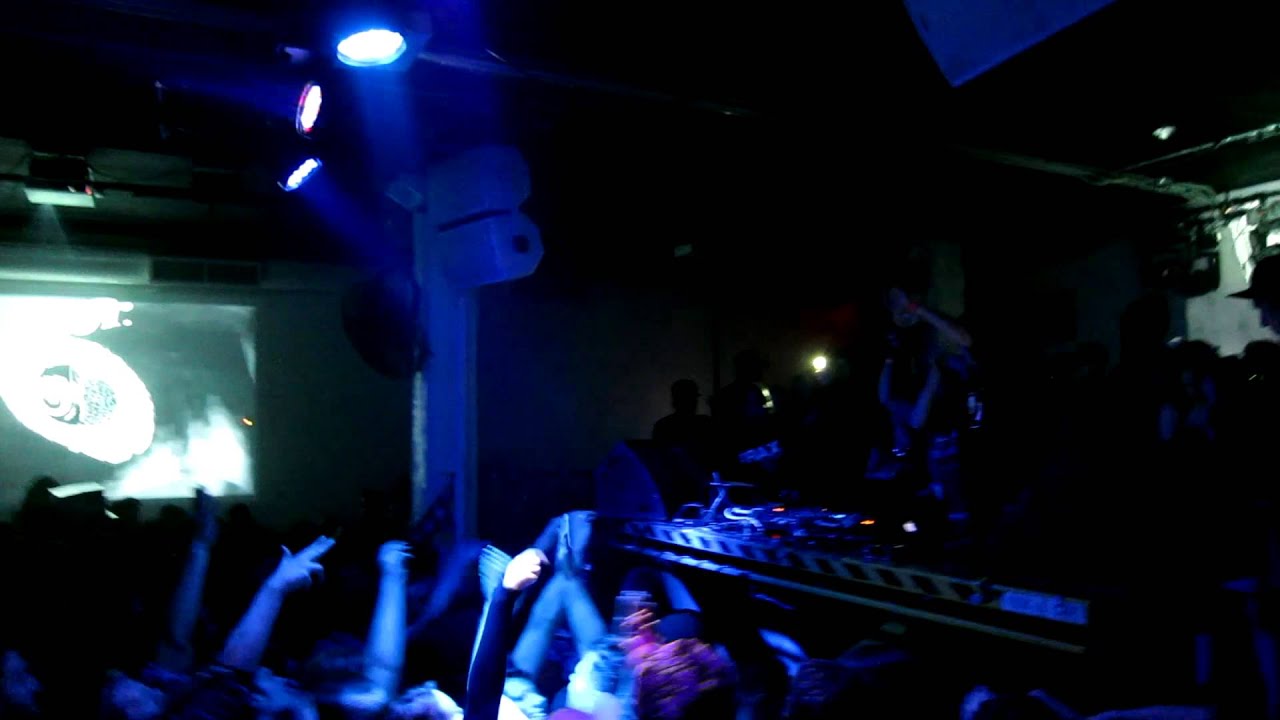 Baauer and JustBlaze @ The Hoxton, Toronto, Canada, Feb 1, 2013