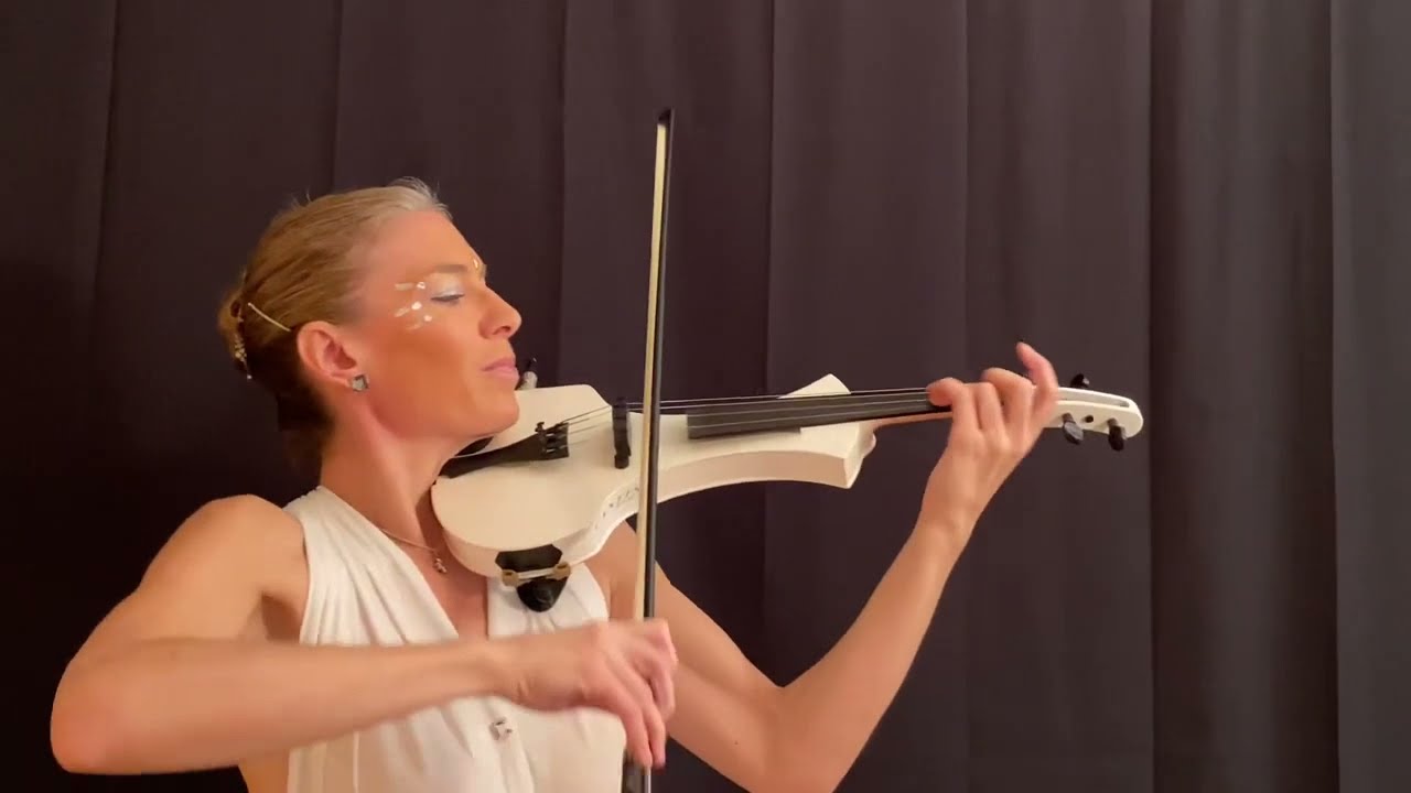 Clair de Lune | Debussy - Elsa Martignoni (Electric Violin - LIVE Performance)
