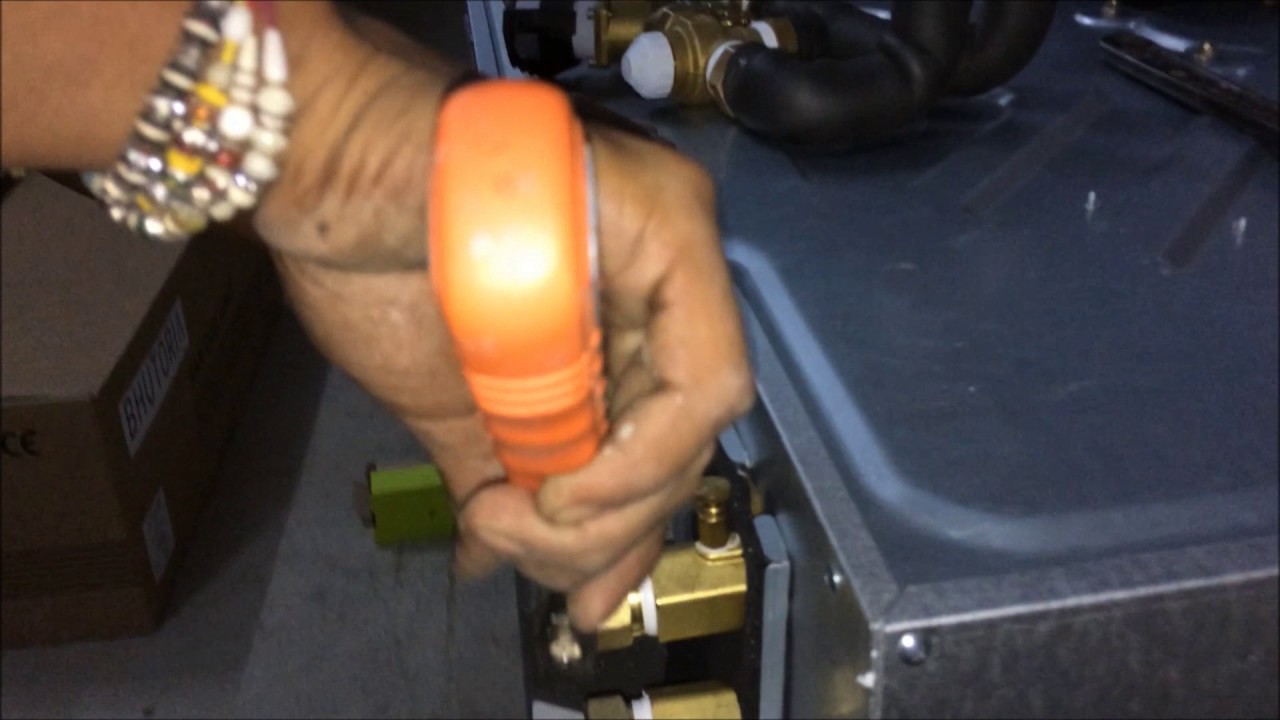 3way valve fitting to 4way cassette unit