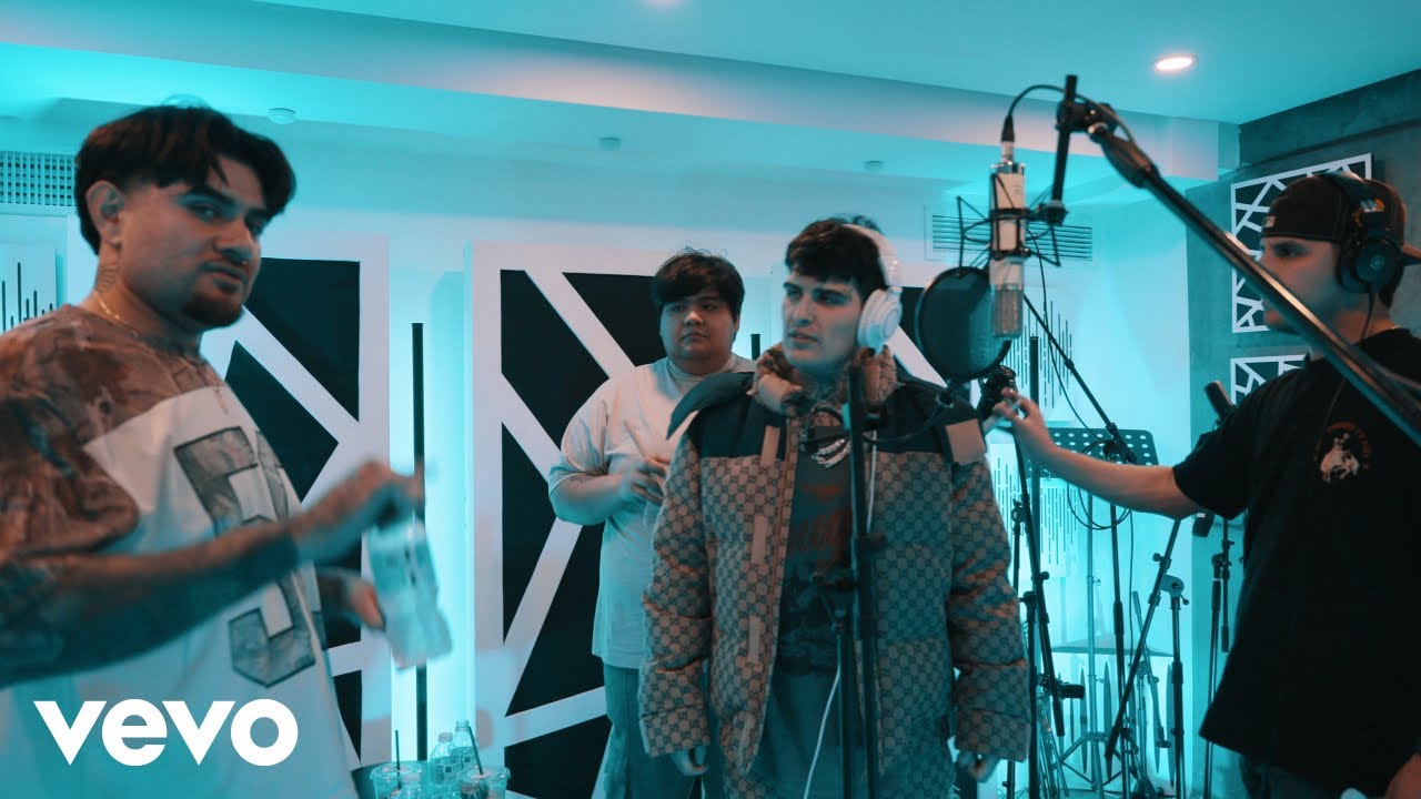 Adriel Favela, Danny Felix, Octavio Cuadras, Giovanny Ayala - Sueños De La Calle: X Ella