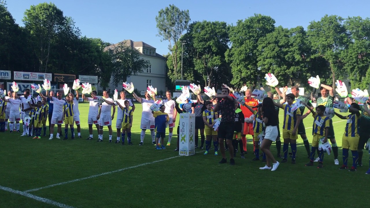 Kick for Kids | Das geht uns unter die Haut
