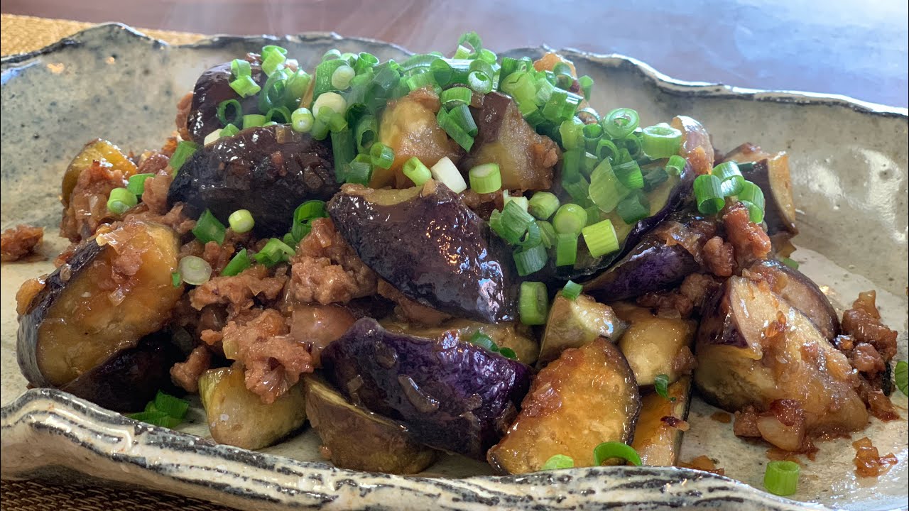 【5 Ingredients】Stir-Fried Eggplant with Minced Pork (nasutobutahikiniku itame)by Japanese Lady