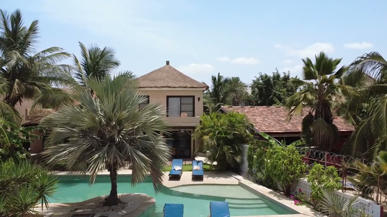 Villa pieds dans l’eau à Ngaparou