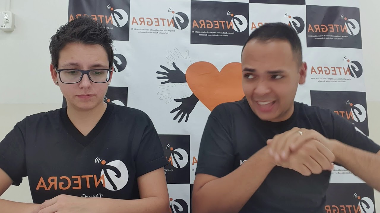 Diálogo 03 em Libras Integra Surdos: Jantar com amigos