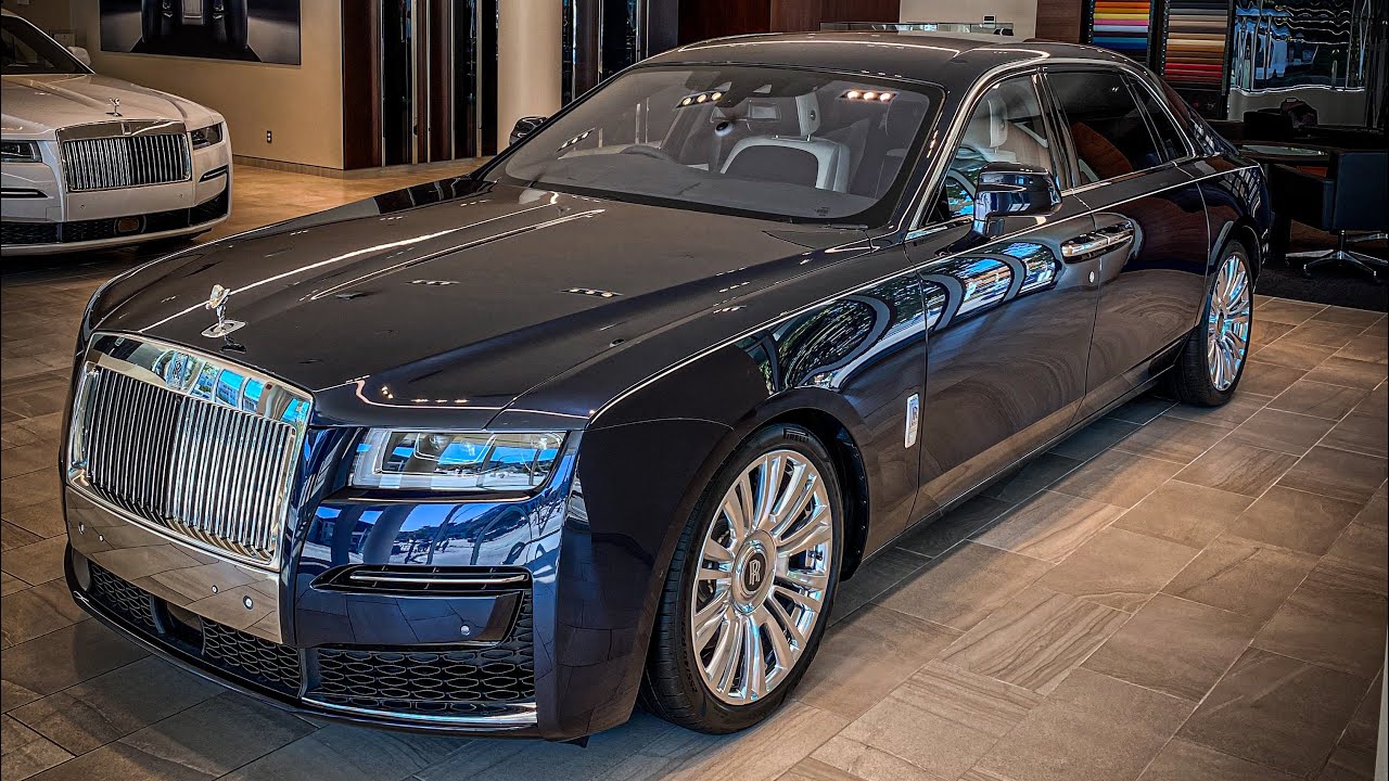 2021 Rolls Royce Ghost Extended Wheelbase Review & Walkaround In [4K]