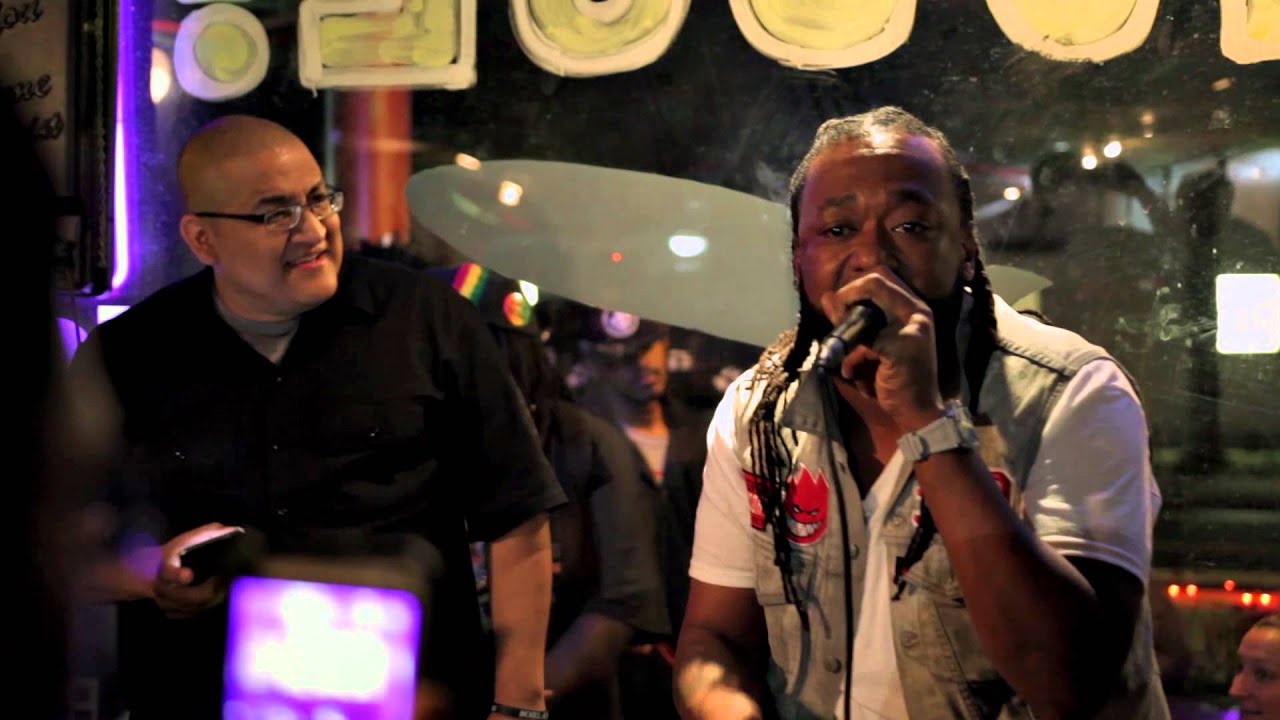 MC Supernatural Freestyle at Austin's Coffee Orlando, FL