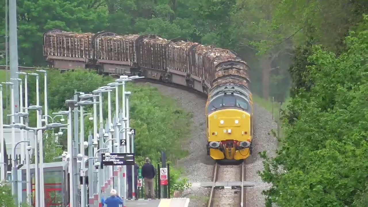 Class 97/3s No. 97302/303 THRASH through Bow Street 6C55 Colas Loaded Logs 18/05/22 I Like Transport