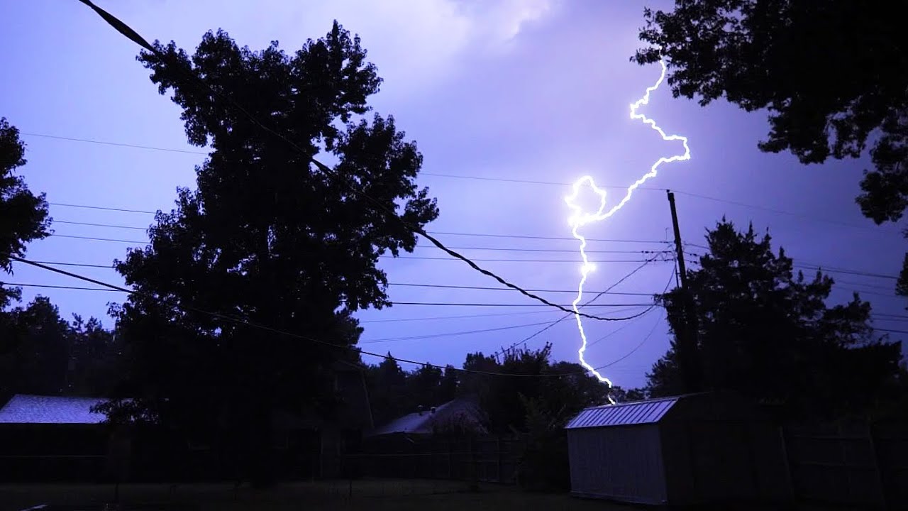 Late Night Thunderstorms with Intense Lightning (9/19/2023)