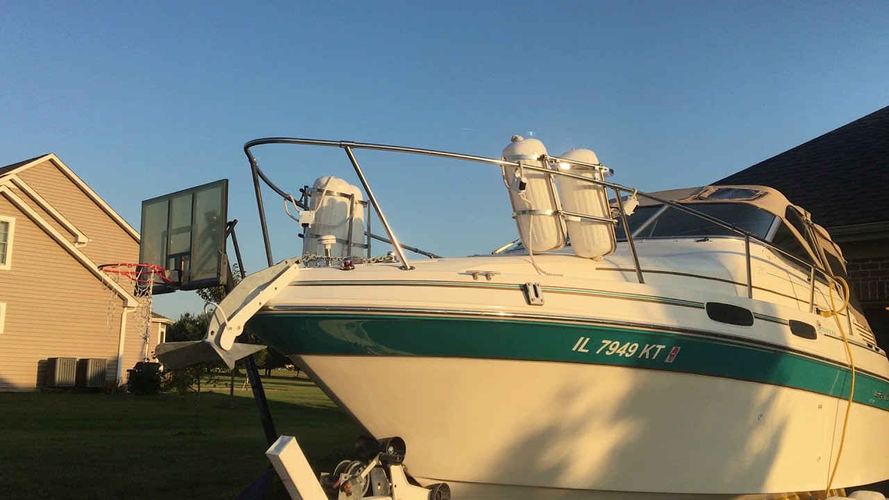 1995 Sea Ray 230 Sundancer exterior walk around