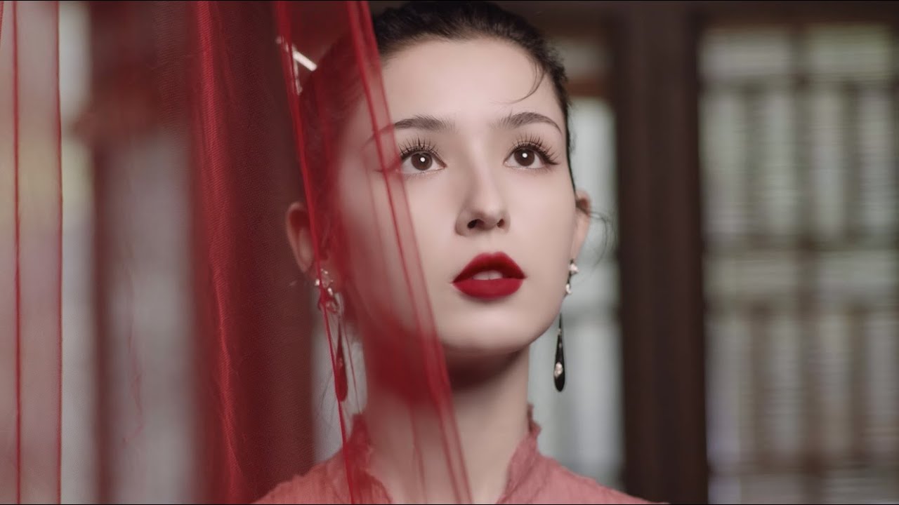 哈妮克孜 HaNiKeZi × 花西子 Florasis | Happy Chinese New Year of the Rabbit 2023