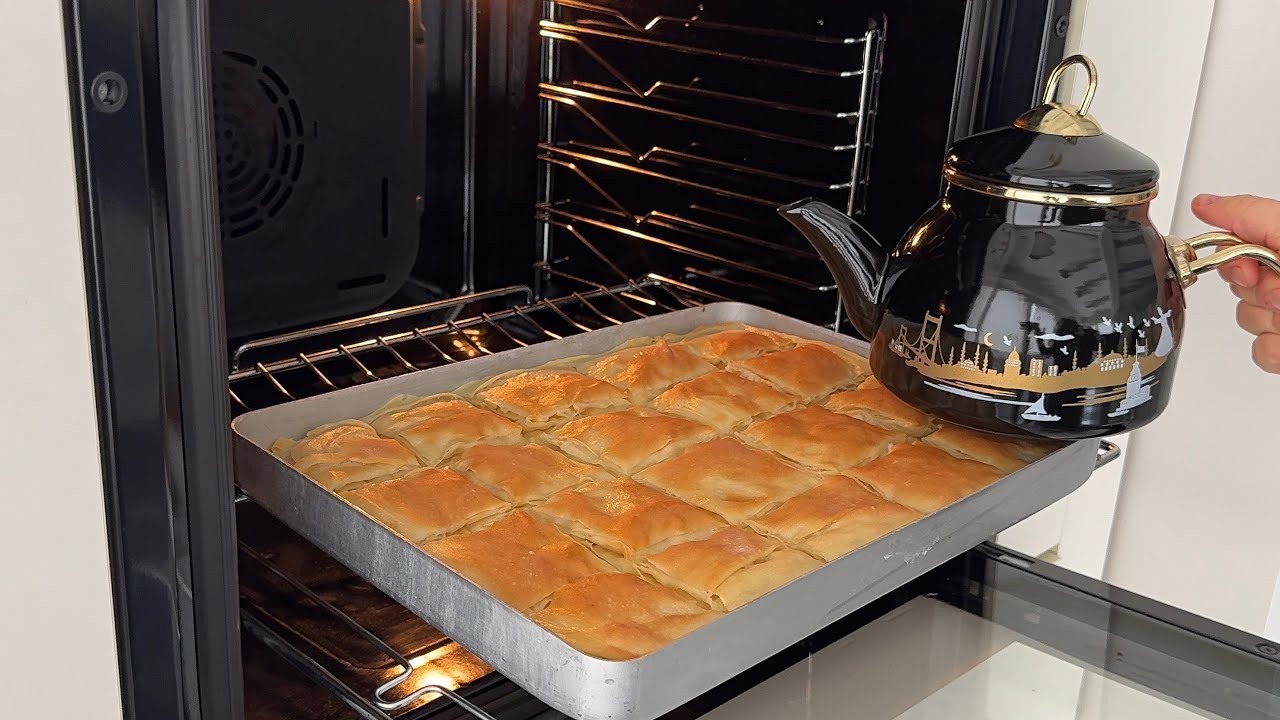 ￼ Sadece üç yumurta❓ bir tepsi yalancı su böreği ￼bu  yöntem coşuyor 🥰 tek tek ugrasmaya gerek yok