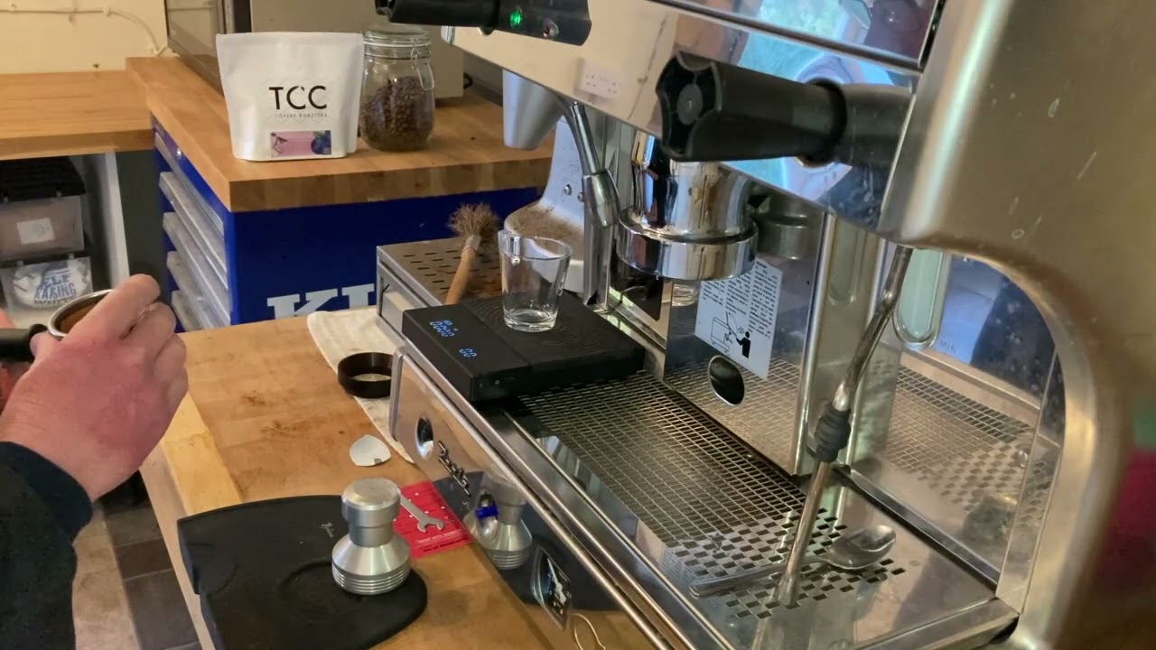 Lever coffee machines, forgiving? frustrating? Better? Worse? Who knows