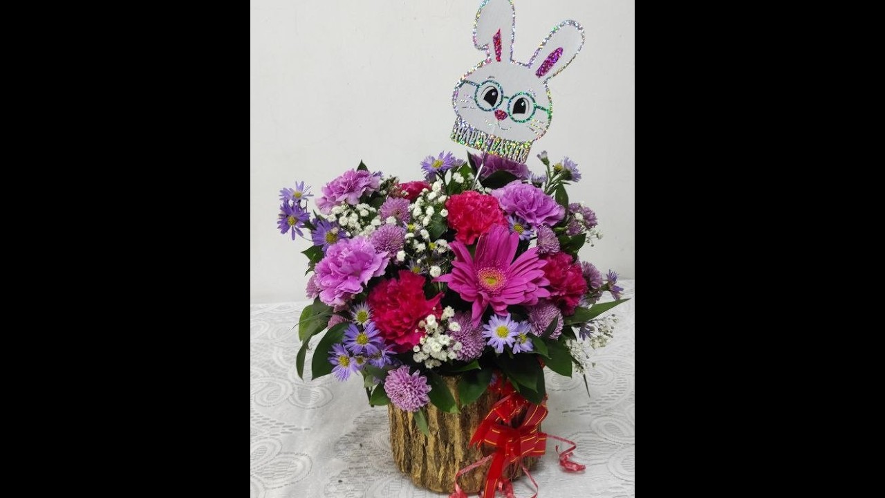 A lovely flowers basket for Easter
