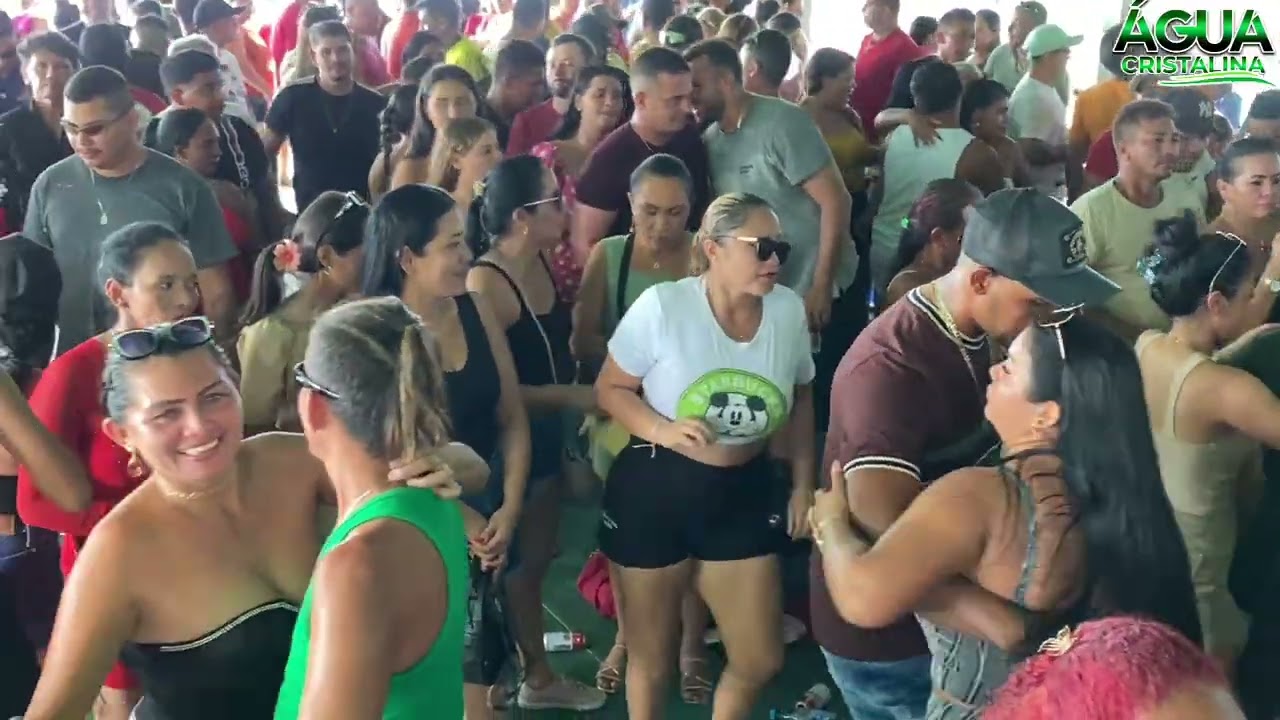FESTA NA COMUNIDADE N.Sª DA CONCEIÇÃO BAIXOCURARI CAREIRO DAVÁRZEA AMBanda  Agua Cristalina ao  vivo
