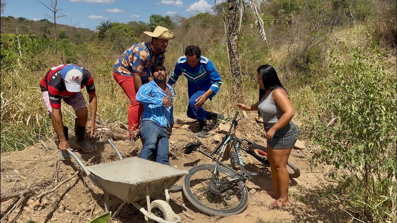 SEU BIU S0C0RRE SEU CHICO DA QUEDA DE BICICLETA 