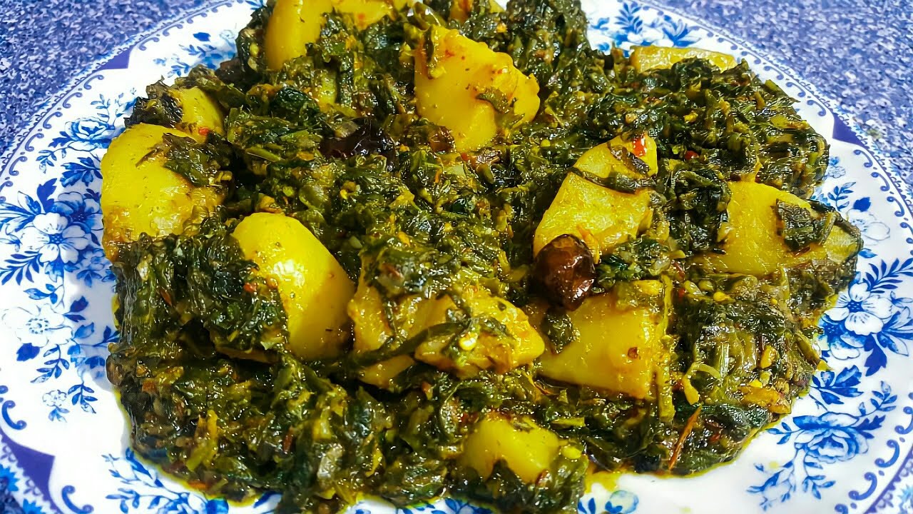 Aloo Palak Recipe |آلو پالک مصالحہ دار سبزی  | Palak Aloo ki Dry Sabzi | Fakhira Sajjad