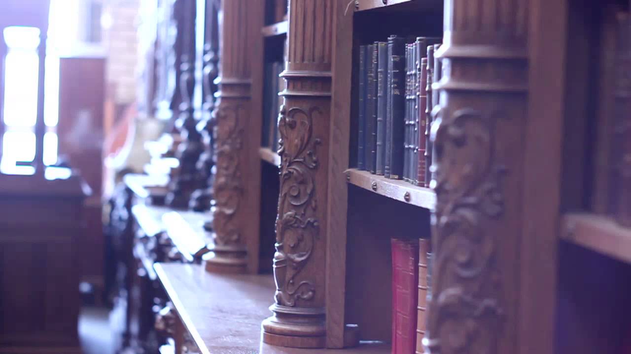 Antieke Boekenkasten / Antique Bookcases | Antiquesatwork.nl