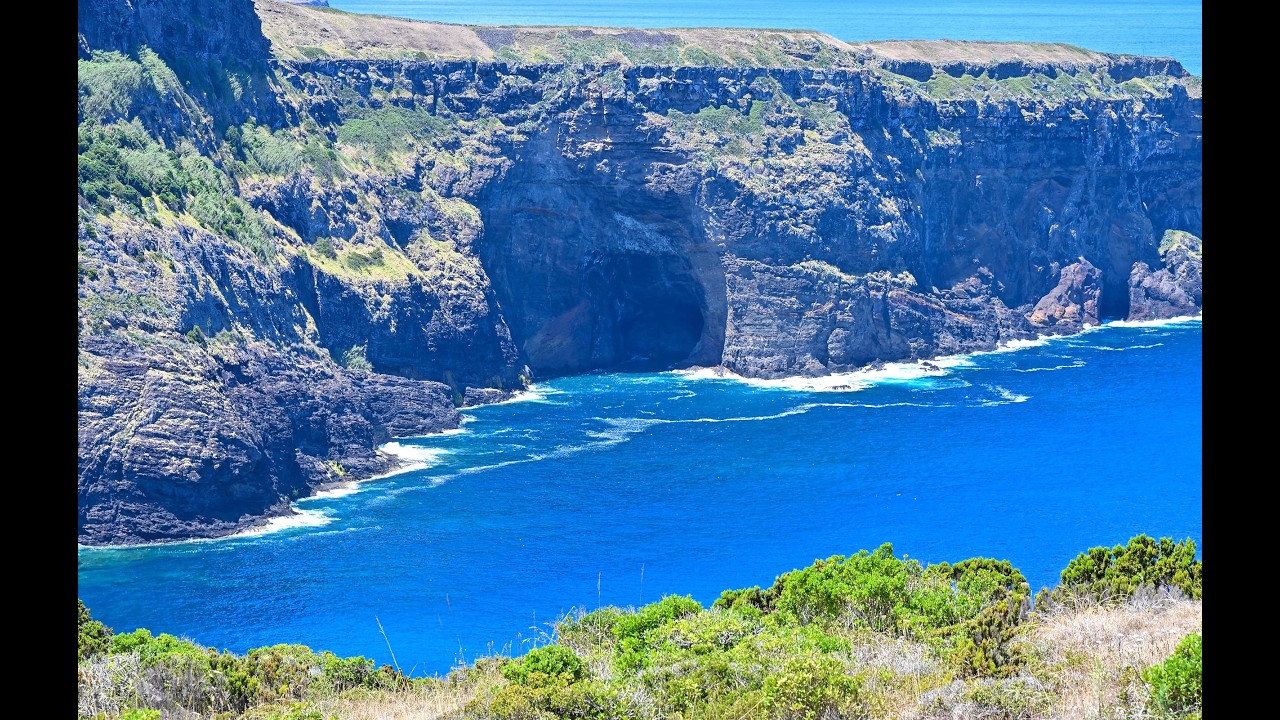 Santa Maria: envolvidos pela natureza até à Ponta do Pinheiro
