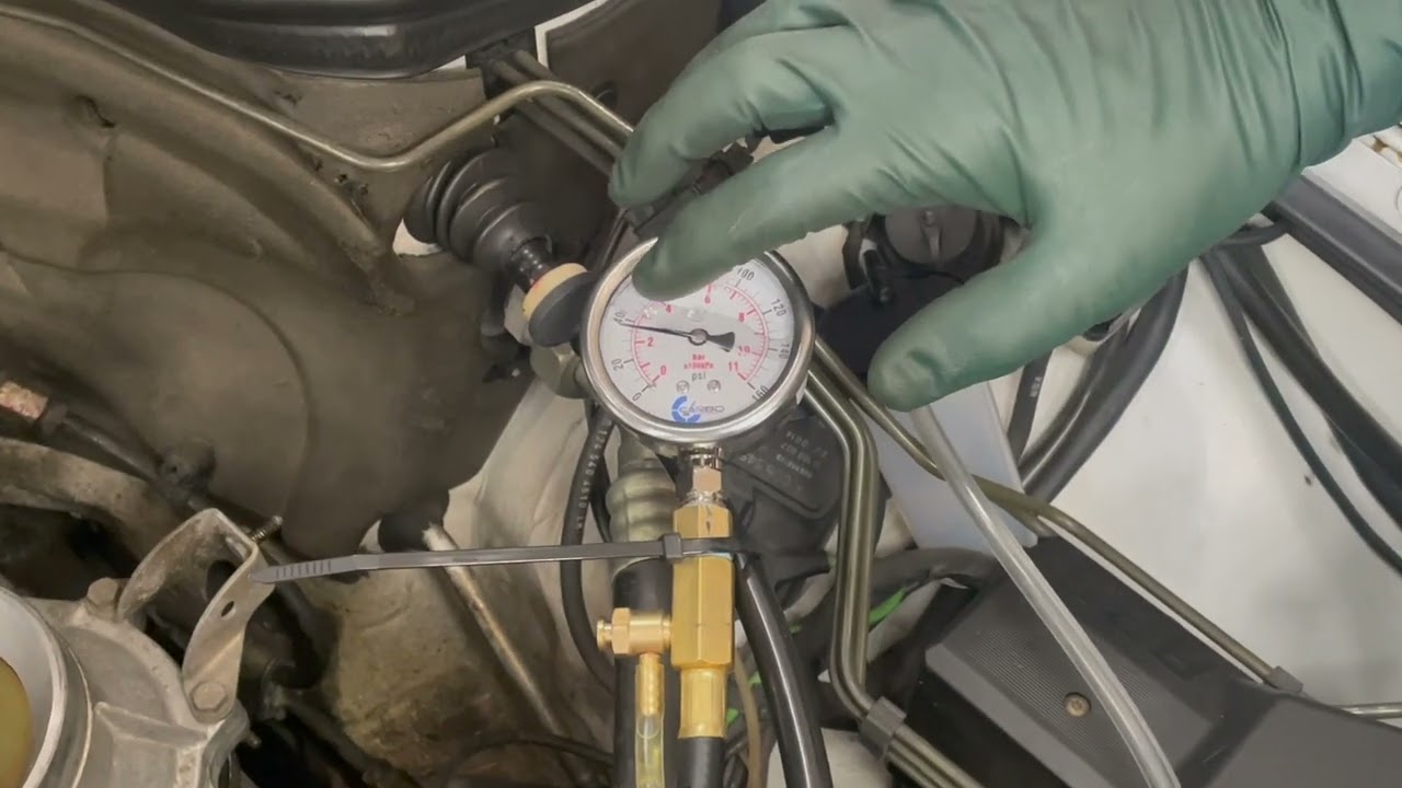 Classic Jetronic Benz Slow Start FIXED. Fuel Pressure Tester Helped Find the Problem