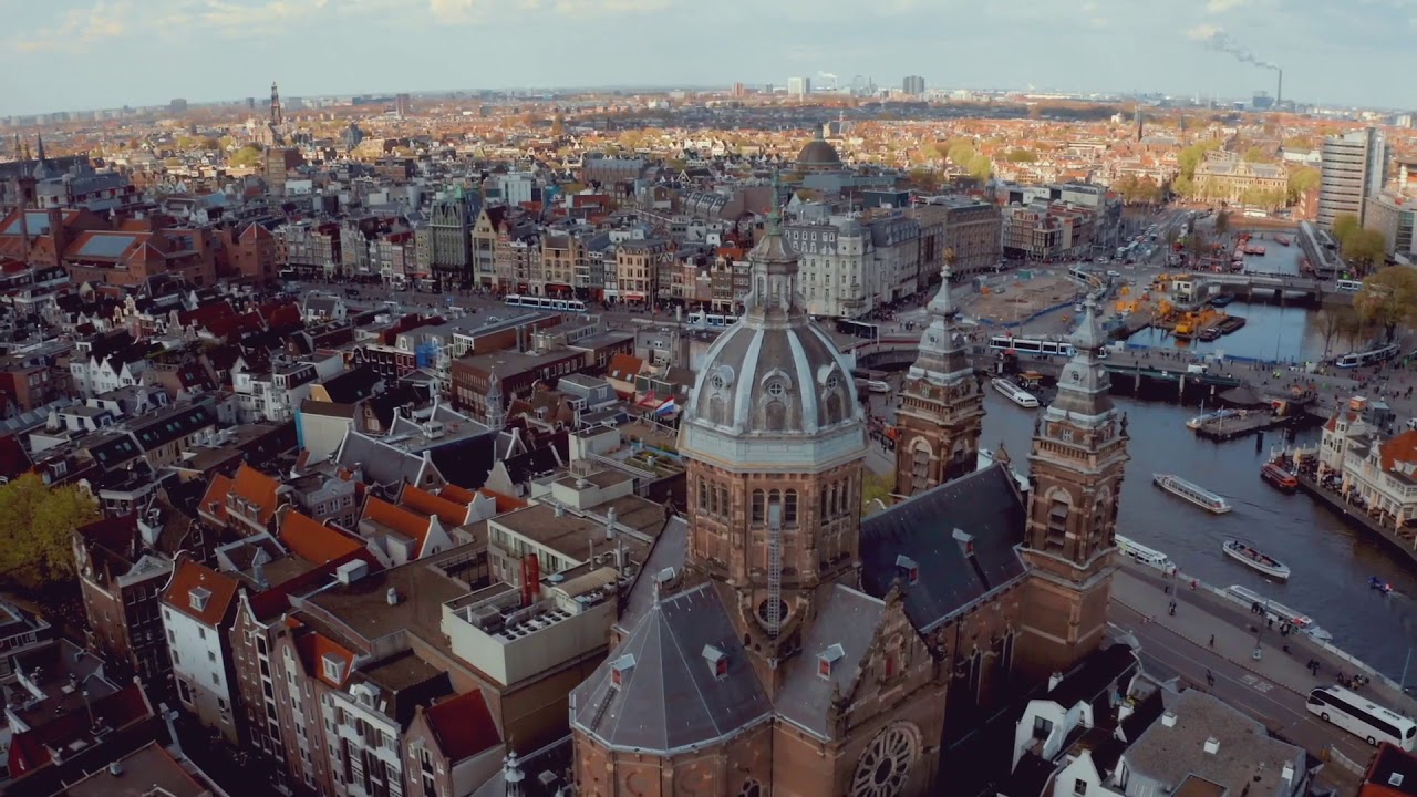AMSTERDAM, ŞİİRSEL BİR SUNUM