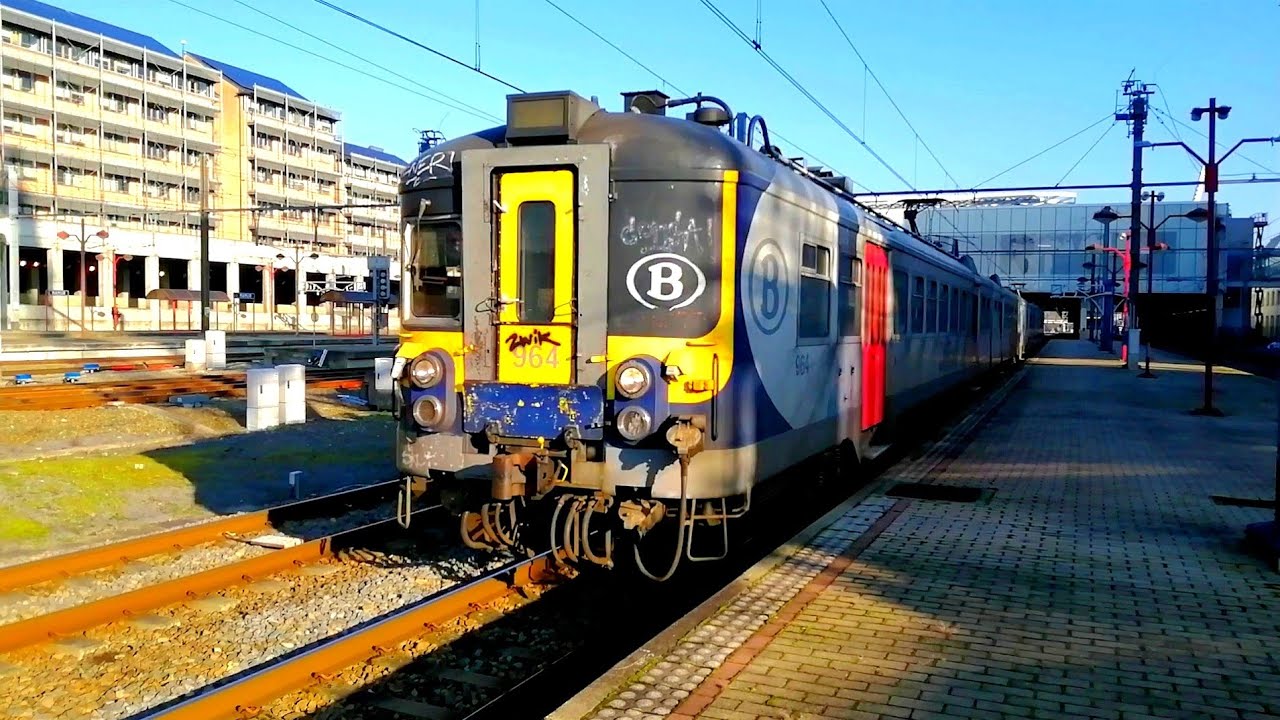 "TRAINS SPOTTING" en gare de Namur : 1ère partie (+ énormes klaxons !)