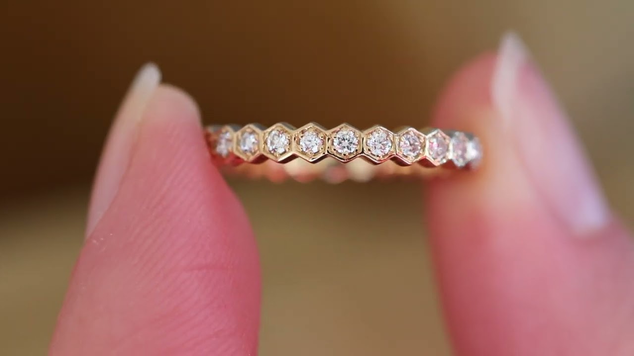 Diamond honeycomb ring