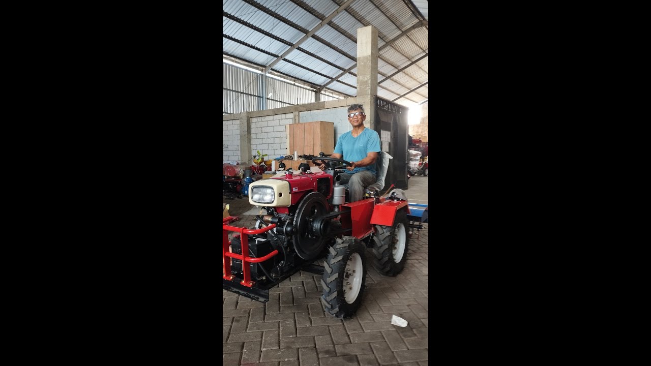 Rp 44 JUTA - Mini Traktor Roda 4 ( 18HP - Electric Starter - Rotary - Singkal ) Generasi Dua