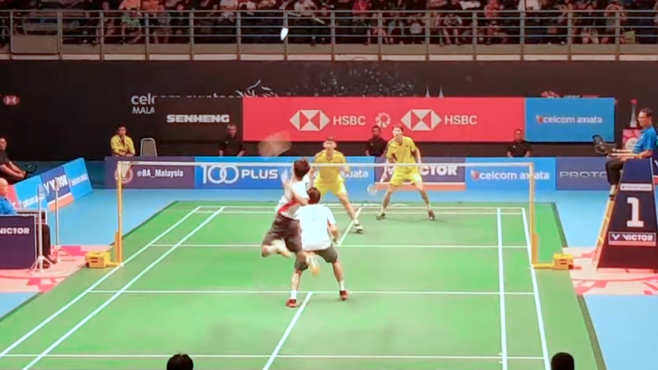Defense to get an attack chance. (Hiroyuki Endo, Yuta Watanabe, Li Jun Hui, Liu Yu Chen)
