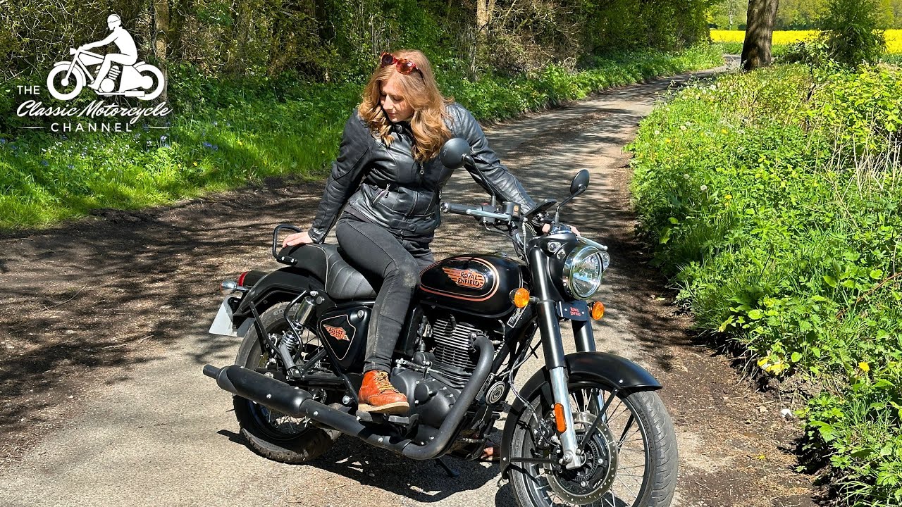 Royal Enfield Bullet 350 - Review While Riding, After a Month or So