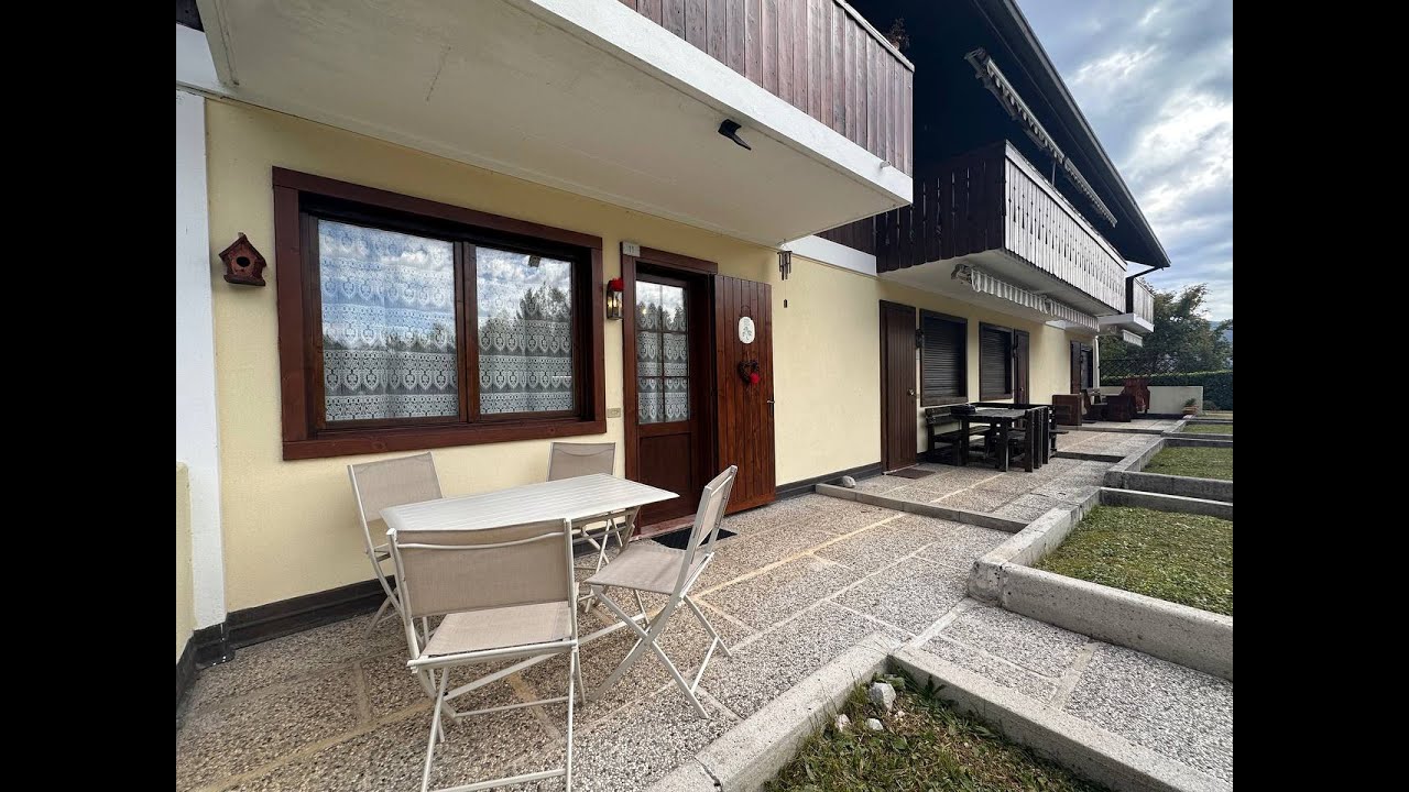 BICAMERE CON TAVERNA E GIARDINO - ROTZO