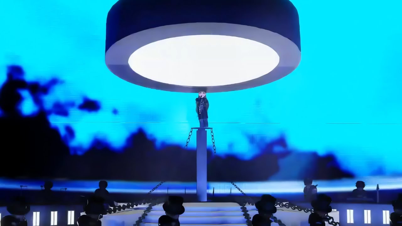 LISA - Thunder + FUTW - Live at Koachella 2025 ROBLOX