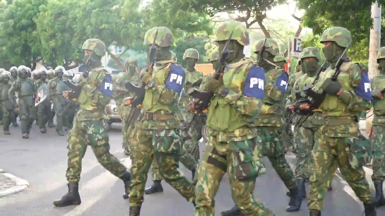 Desfile Militar marca o Dia da Defesa Nacional 2025 #caboverde #defesanacional