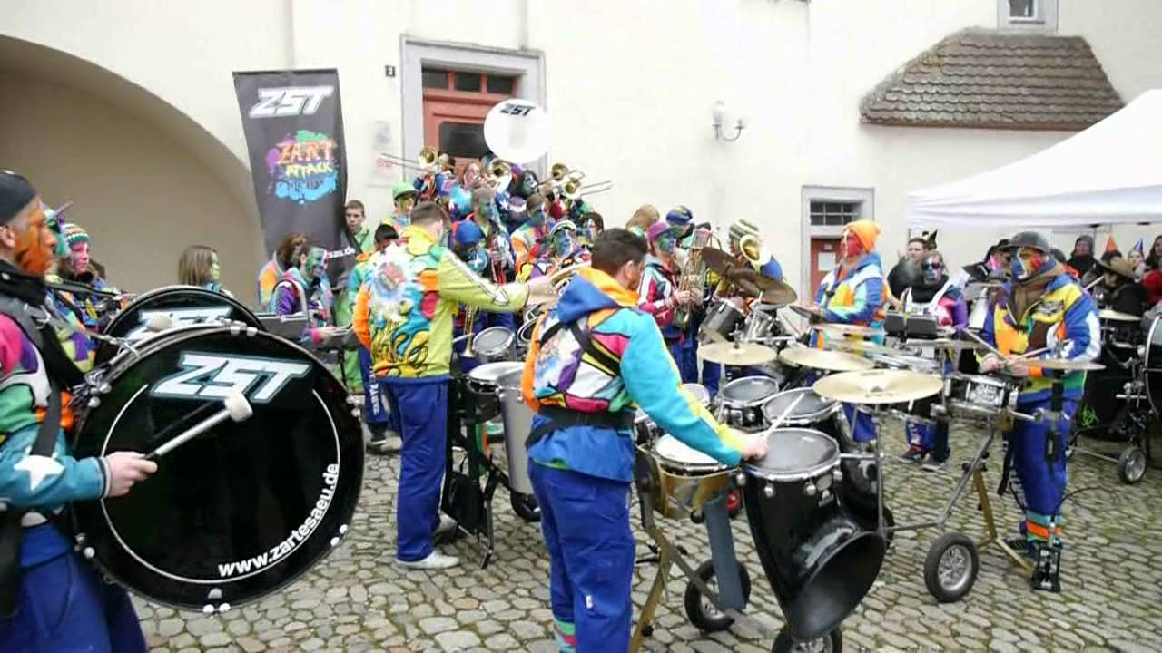 facebook.de/Fasnachtskalender - Guggenkonzert Schlosshof Tiengen (2/4) Zarte Säu Tiengen