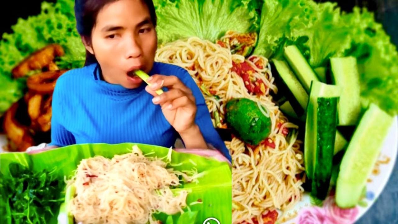 បុកនំបញ្ចុកទឹកប្រហុក (ទ្រនាប់ជាមួយអន្លក់ផ្កាកំប៉ោក) #food #mukbang #eating #eatingshow #mukbang