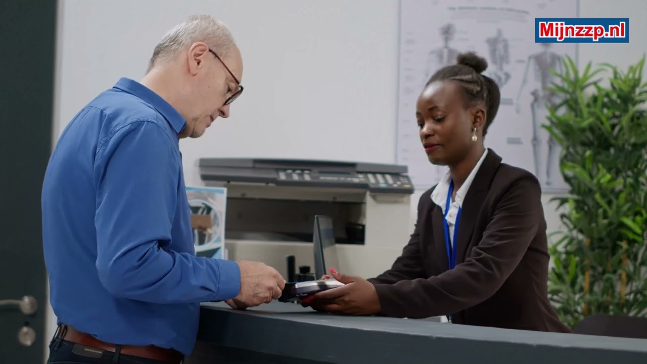 What does a compliance manager do?