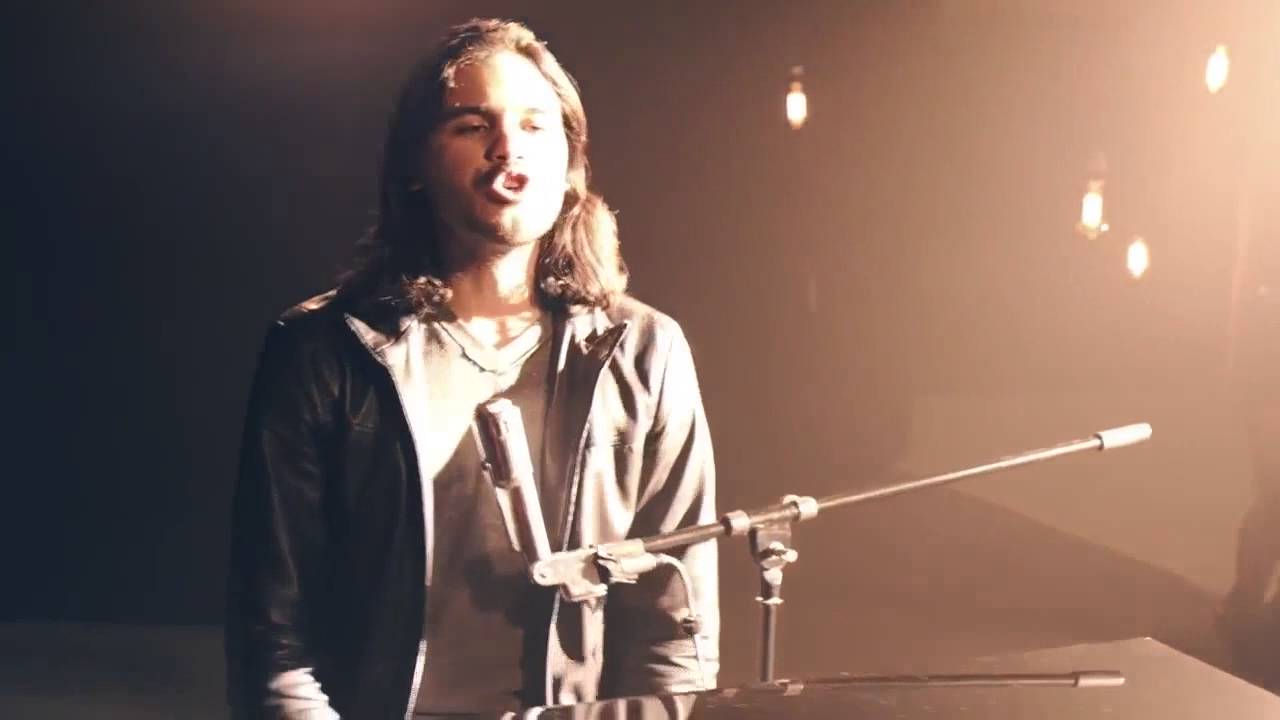 ♪♫ The Flash Cast singing ♫♪ Part 1
