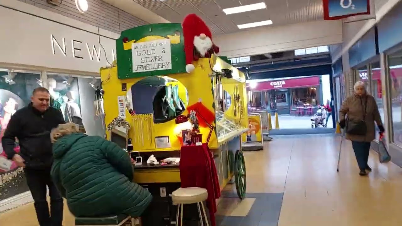 Hinckley town centre December 13th 2022 video 1