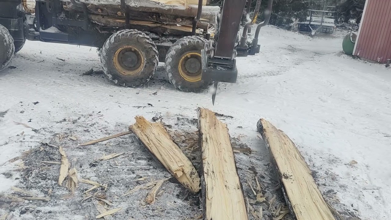 HALKEAAKO SUURI HAAPATUKKI ÅKERMANILLA