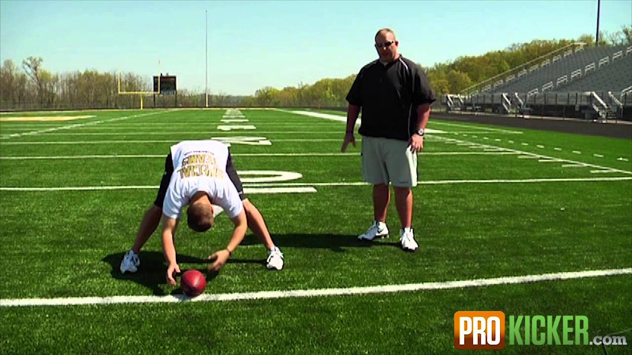 How to Long Snap a Football - Ben Fuller -"Feet Alignment" Lesson 2 - Long Snapping Instruction