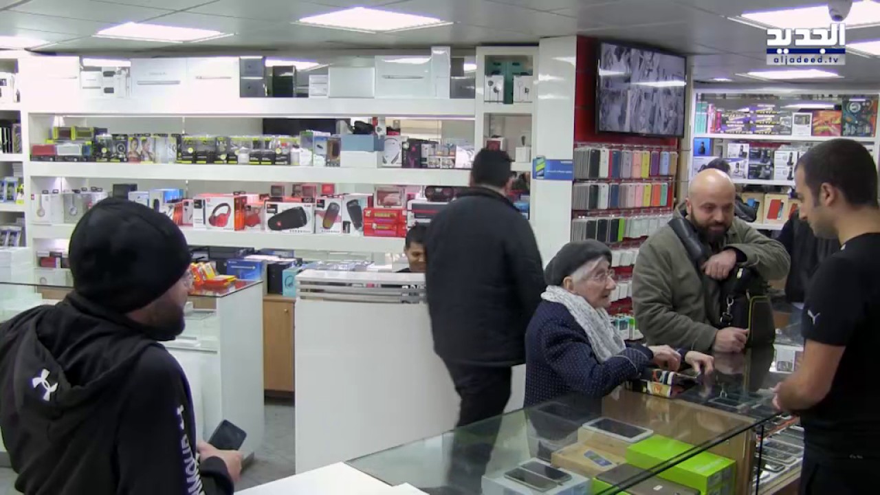 عيش كتير - جاكو بتهدي امها لابتوب