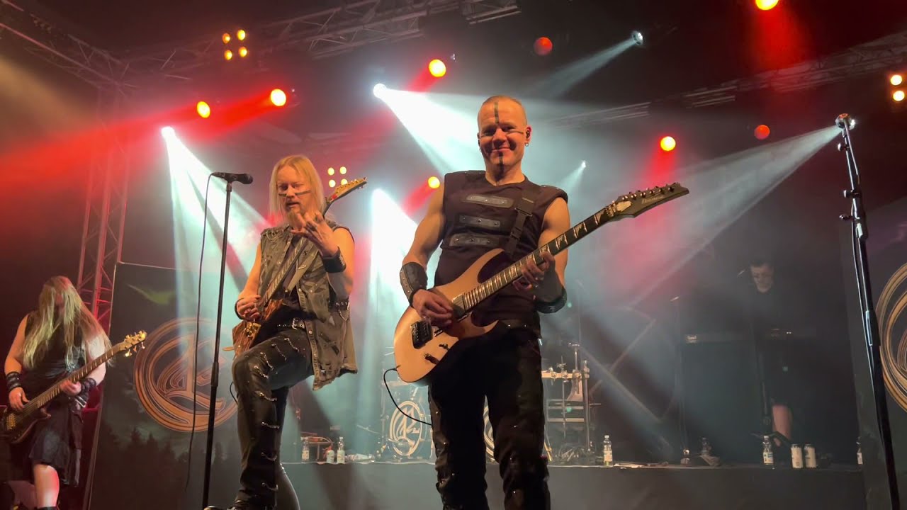 ENSIFERUM - Into Battle - Live @ Sibeliustalo Finlandia-klubi 10.12.2021 Lahti