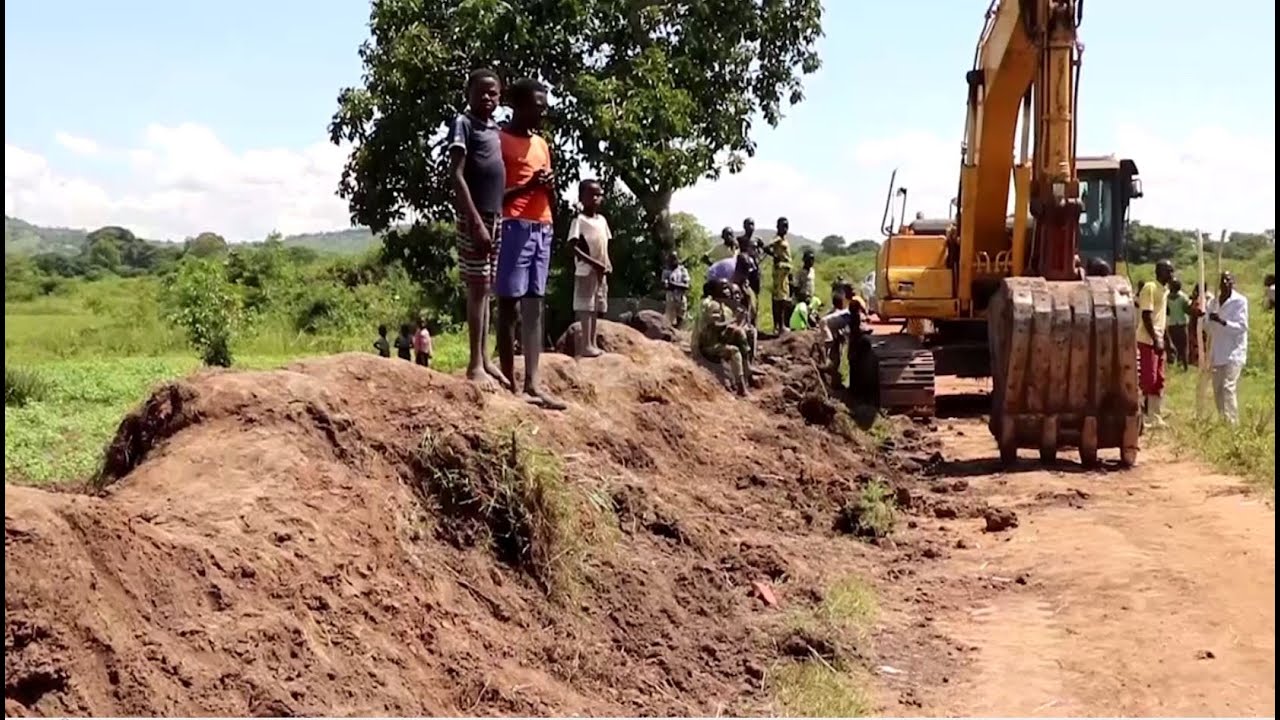 Development in Serere - More roads constructed as village groups make progress