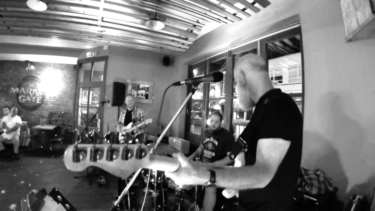 Paddy Blight Band // Livewire