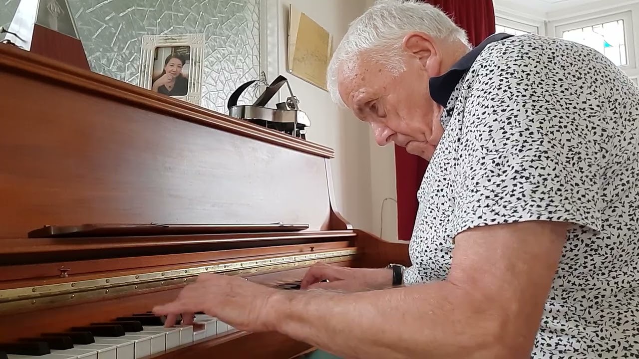 A few Irish jigs on the piano.