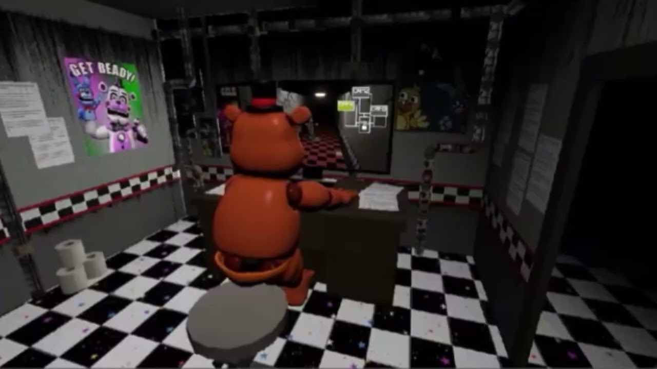 Mr Hugs interrupts Toy Freddy&rsquo;s gaming session (sfm)