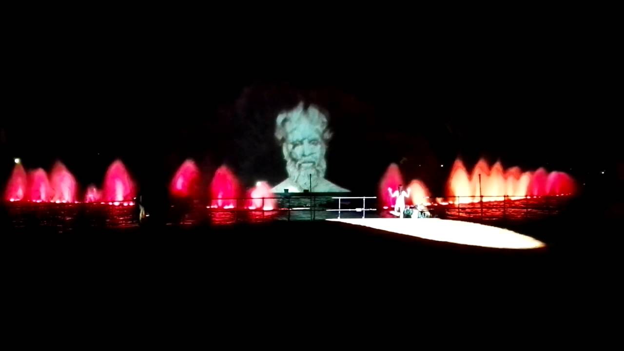 Isla mágica Sevilla Espectáculo en el lago 2016